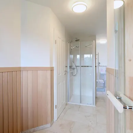 3 Bedroom Cozy In * Dagebüll