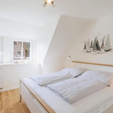 3 Bedroom Cozy In Ferienhaus *